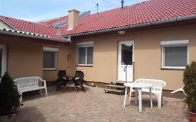 Start Apartmanok
